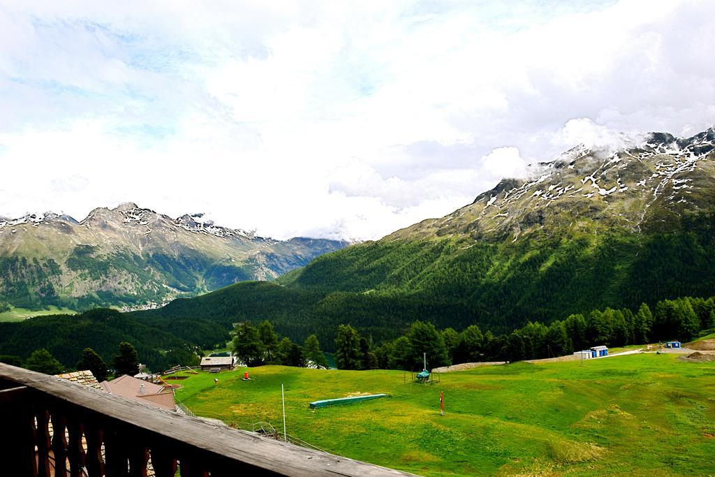 Hotel Salastrains St. Moritz Room photo