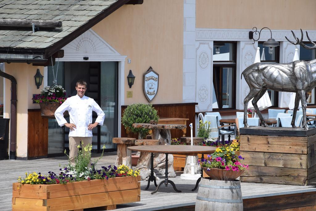 Hotel Salastrains St. Moritz Exterior photo